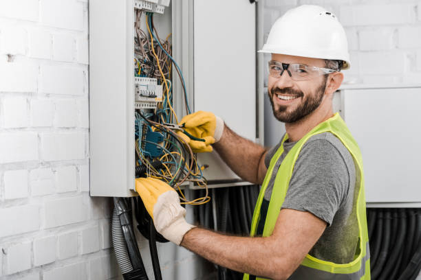 Best Electrician Near Me  in Woodsi East, DE