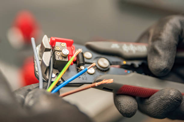 Best Electrical Contractors for Businesses  in Woodsi East, DE