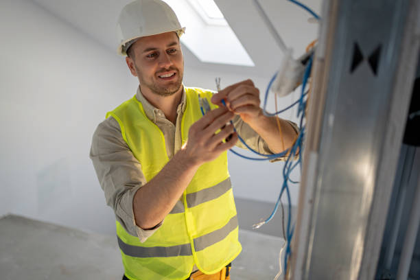 Best Licensed Electrician  in Woodsi East, DE